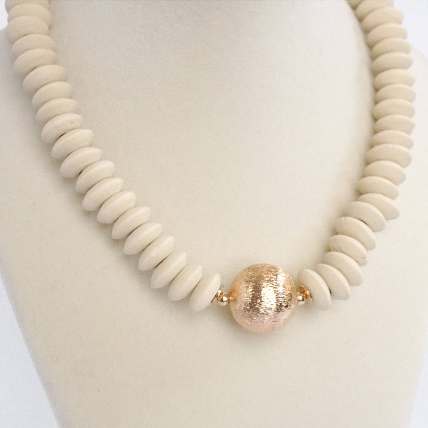 Wooden Bead Short Statement Necklace