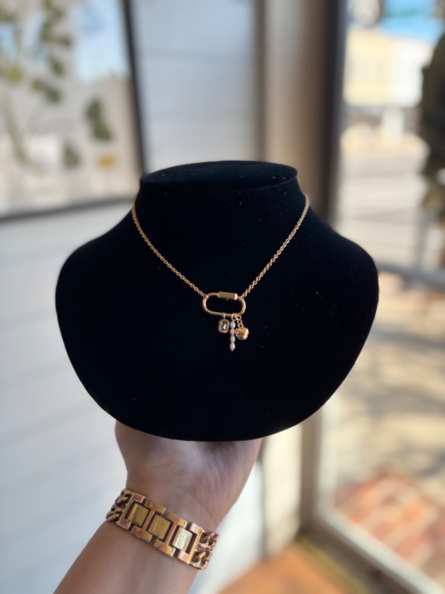 Luxe Emelie Necklace