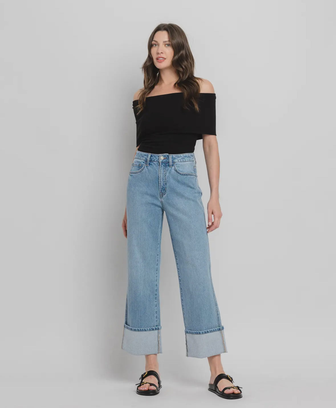 Gabby - Super High Rise Cuffed Baggy Straight Jeans