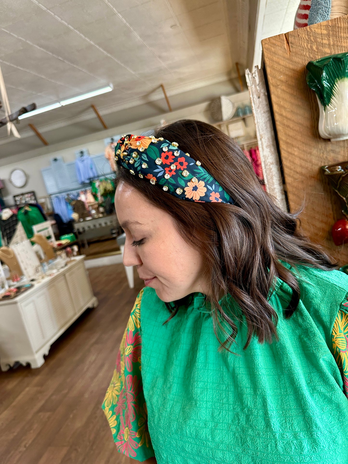 SHIRALEAH - FLORAL EMBELLISHED KNOTTED HEADBAND