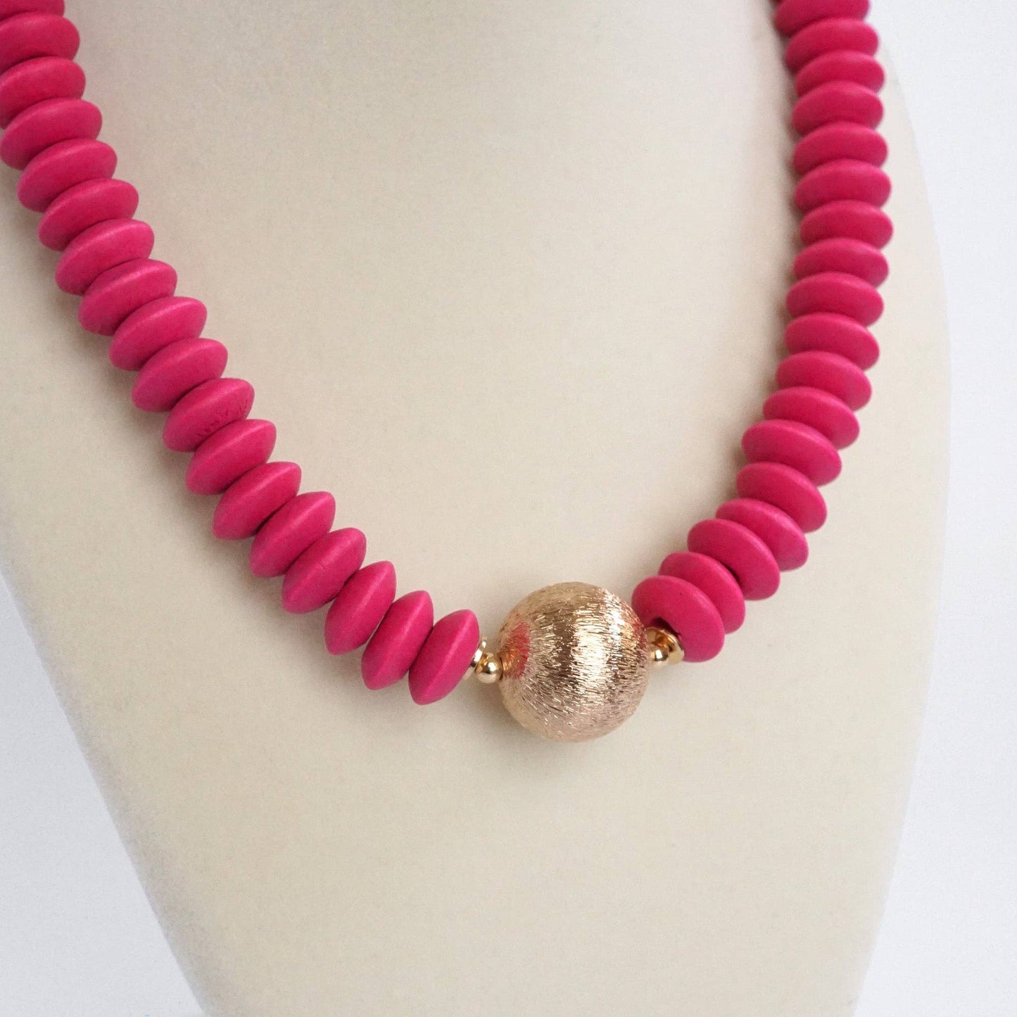 Wooden Bead Short Statement Necklace