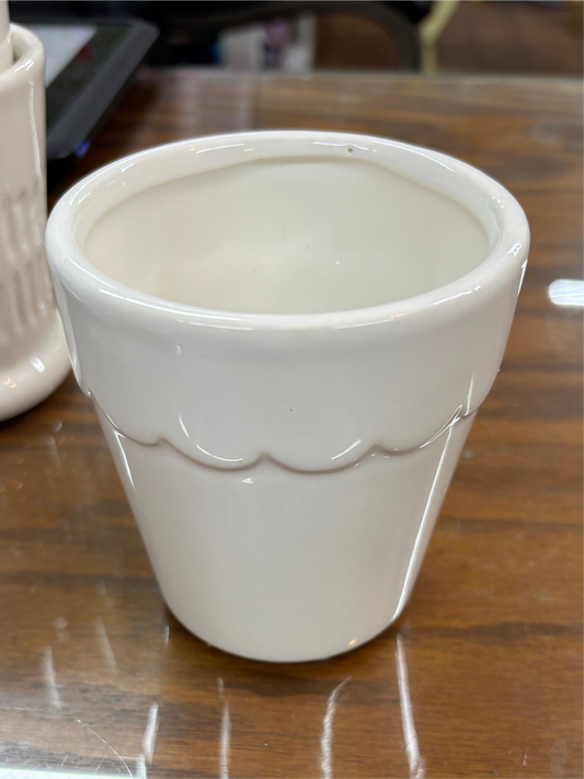 Milk Glass Mini Planters