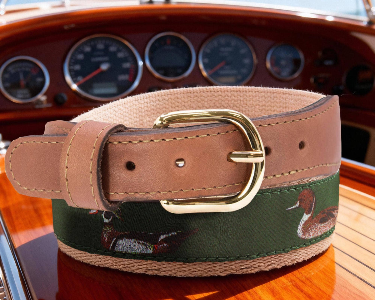 Ducks Outdoor Men's Woven Hunter Green Ribbon Belt.