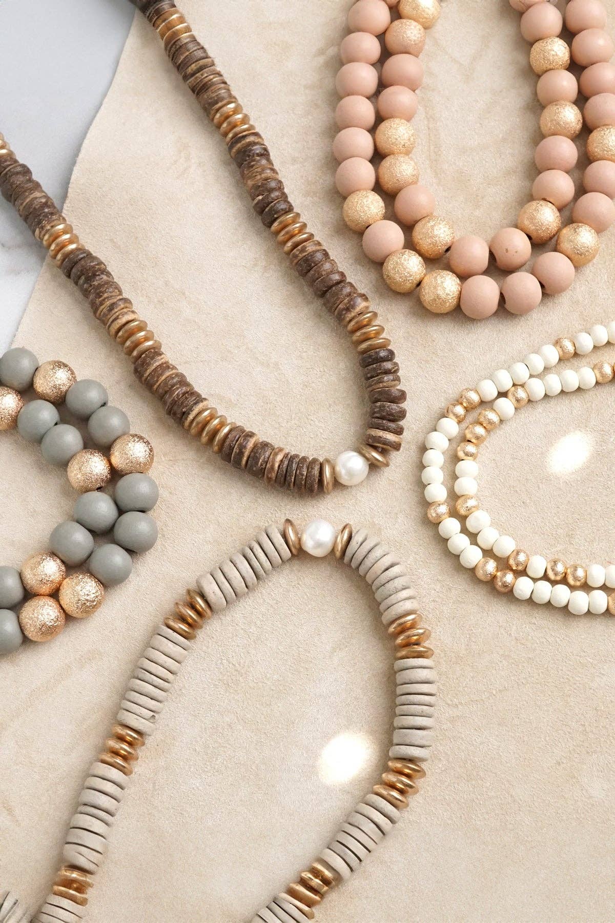 Wooden Beaded Short Necklace