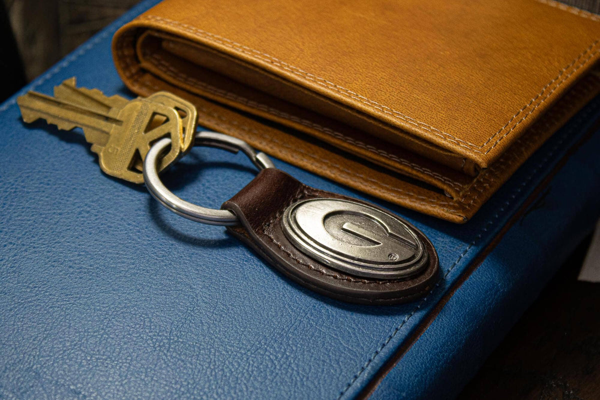 Georgia Bulldogs Oval Leather Key Fob