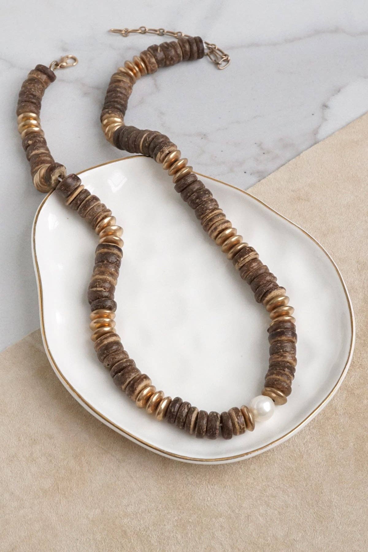 Wooden Beaded Short Necklace