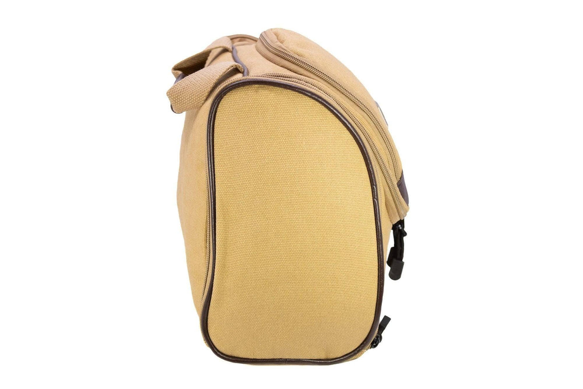 Georgia Bulldogs Men's Khaki Hanging Toiletry Bag.