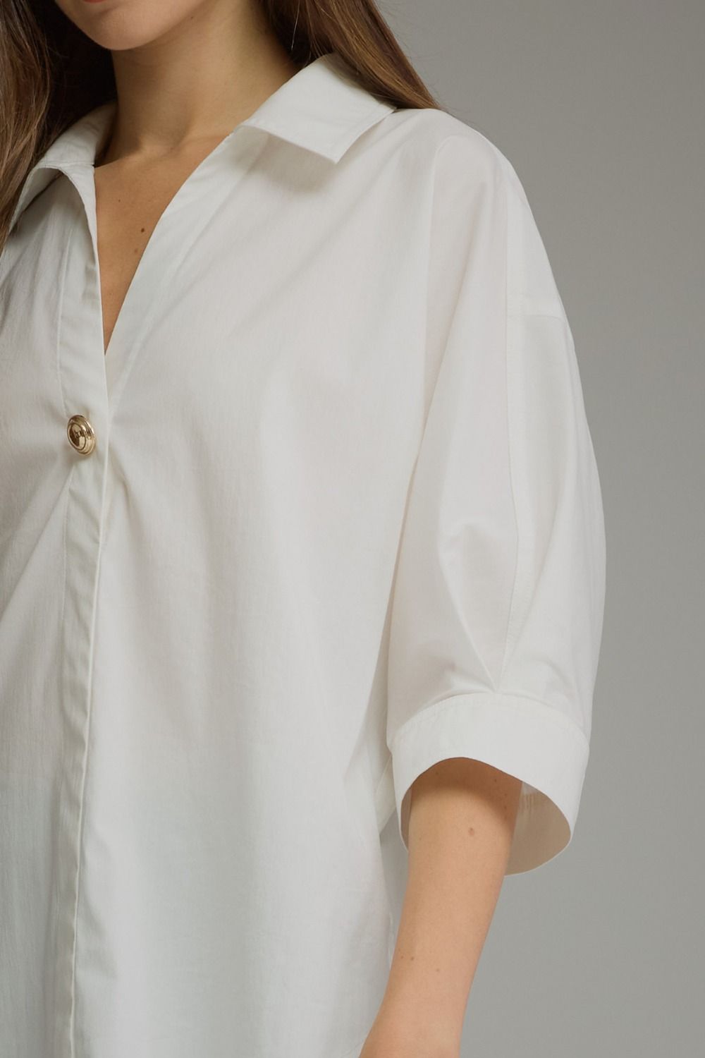 Chasile's Solid Single Gold Button Popover Blouse